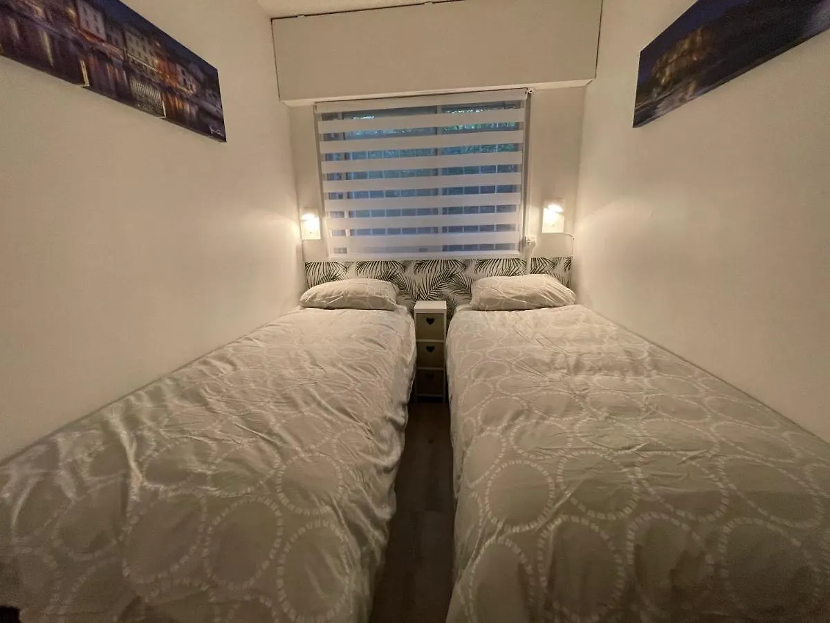 Le Soléa - Cassis centre Résidence Le Club avec piscine et garage pour 2-4 personnes 0*,