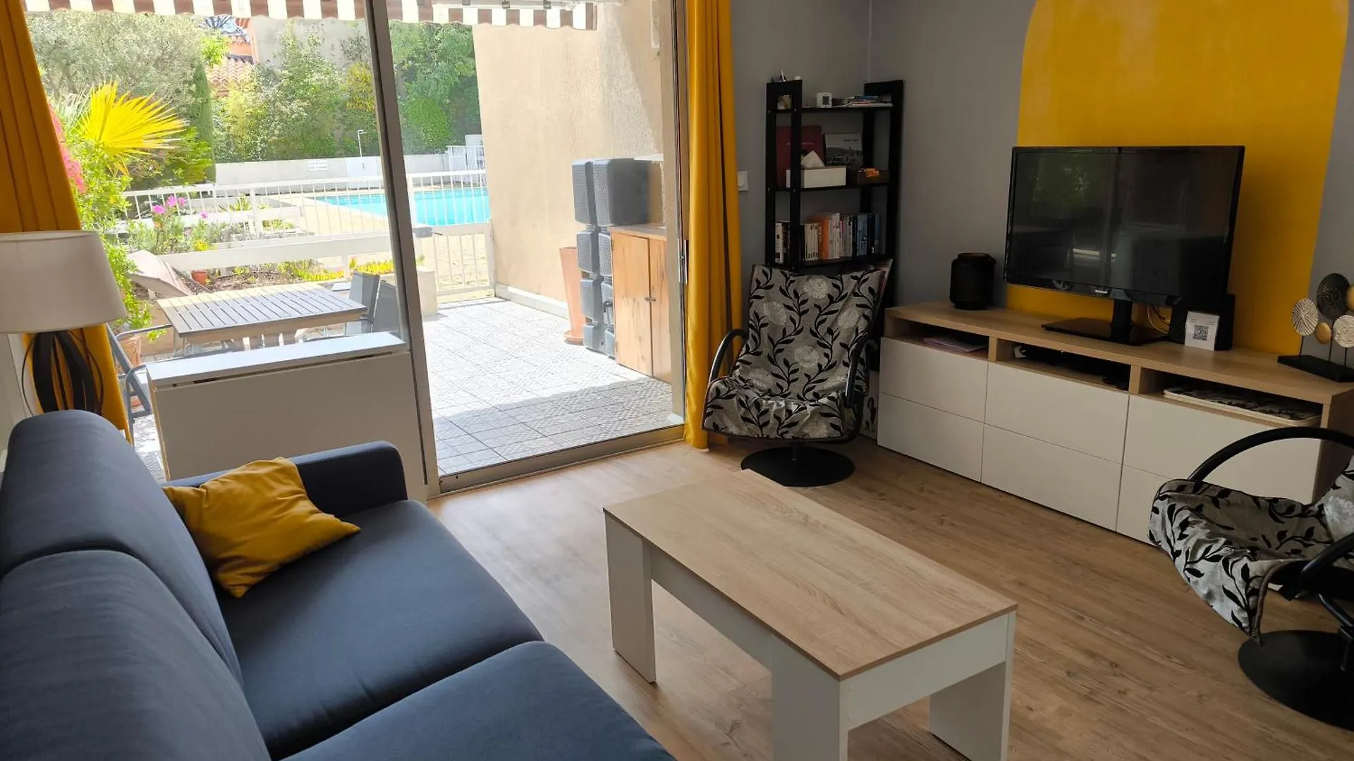 Le Soléa - Cassis centre Résidence Le Club avec piscine et garage pour 2-4 personnes 0*,  France